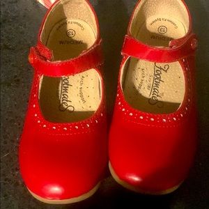 Adorable Footmates Emma Mary Jane in red patent leather 13 cute Dorothy shoes!
